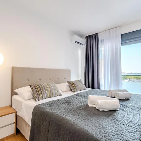 Beachfront Azzuro With Seaview Villa Privlaka (Zadar)