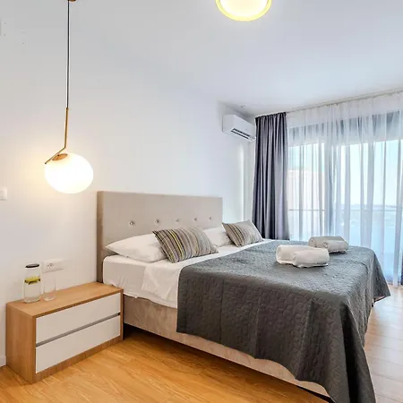 Beachfront Azzuro With Seaview * Privlaka (Zadar)