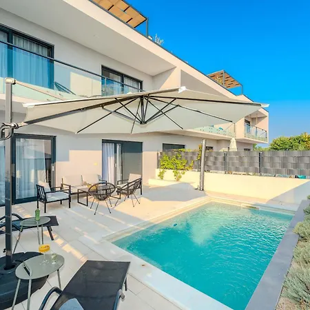 Beachfront Azzuro With Seaview Villa Privlaka (Zadar)