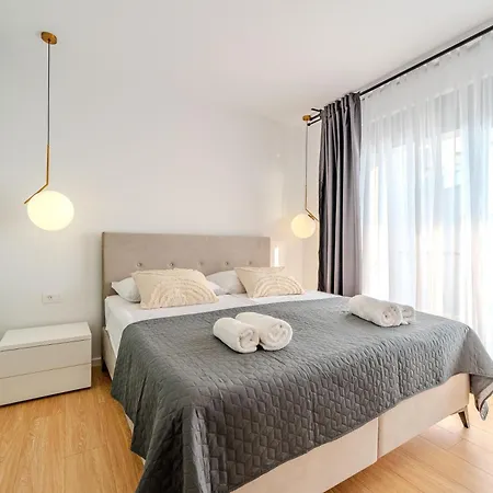 Beachfront Azzuro With Seaview * Privlaka (Zadar)